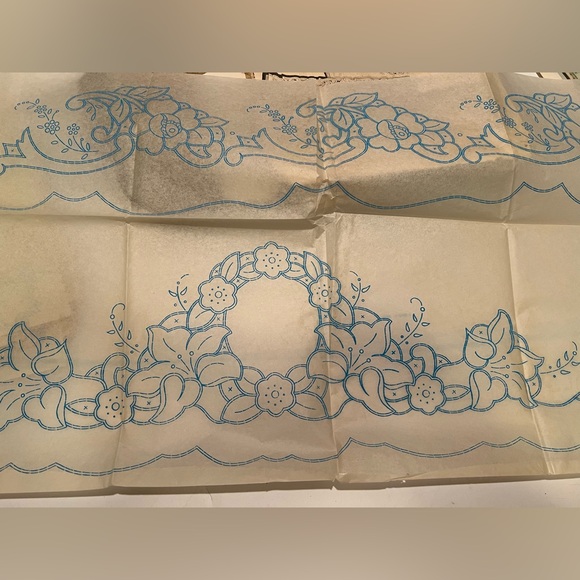 VINTAGE CUTWORK DESIGN PATTERNS. - Picture 9 of 14